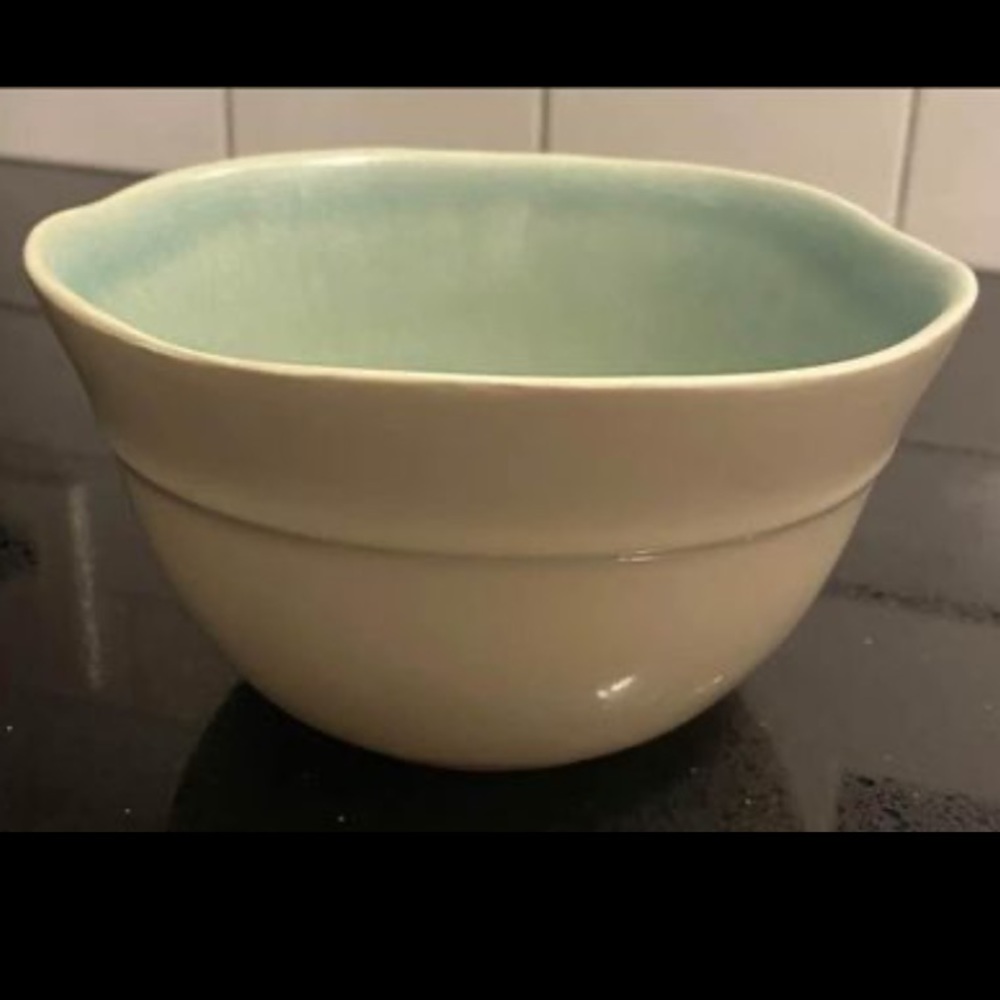 6" Deartis Scalloped Bowl Cream & Aqua/Blue- Portugal